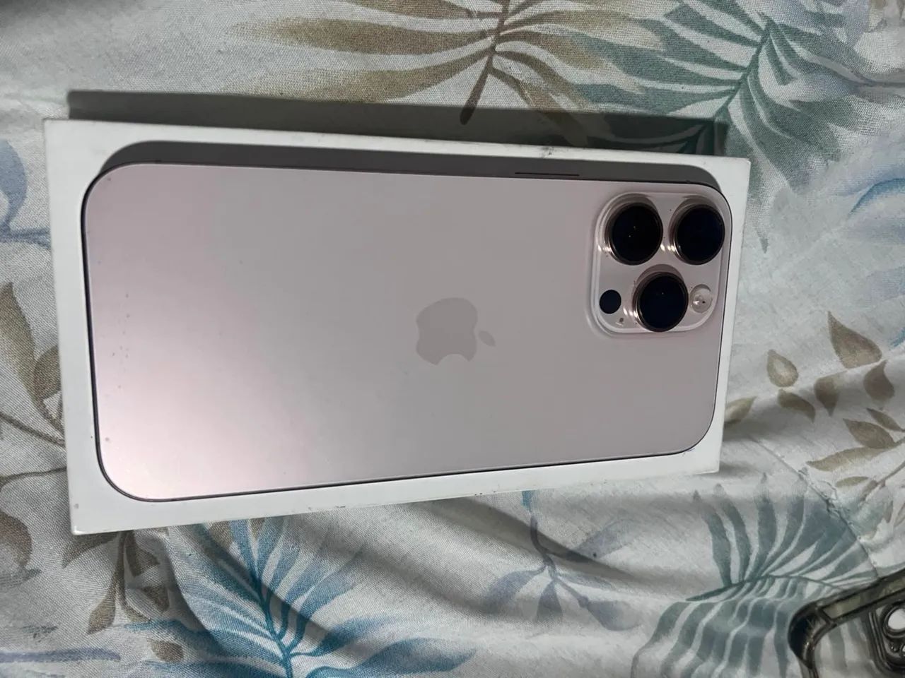 Iphone 16 pro max - Foto 2