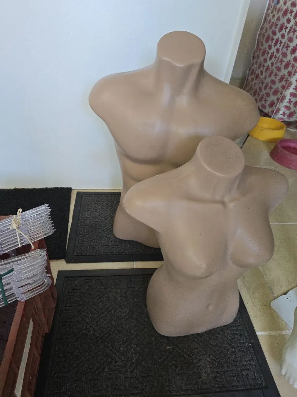 3 Maniquim 2 Bustos  - Foto 2