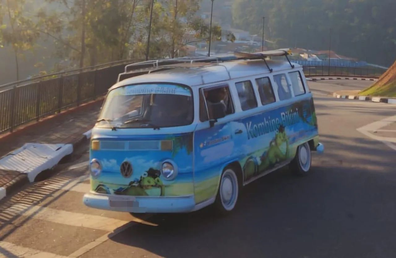 Volkswagen Kombi Standard/ Luxo/ Serie Prata 1993