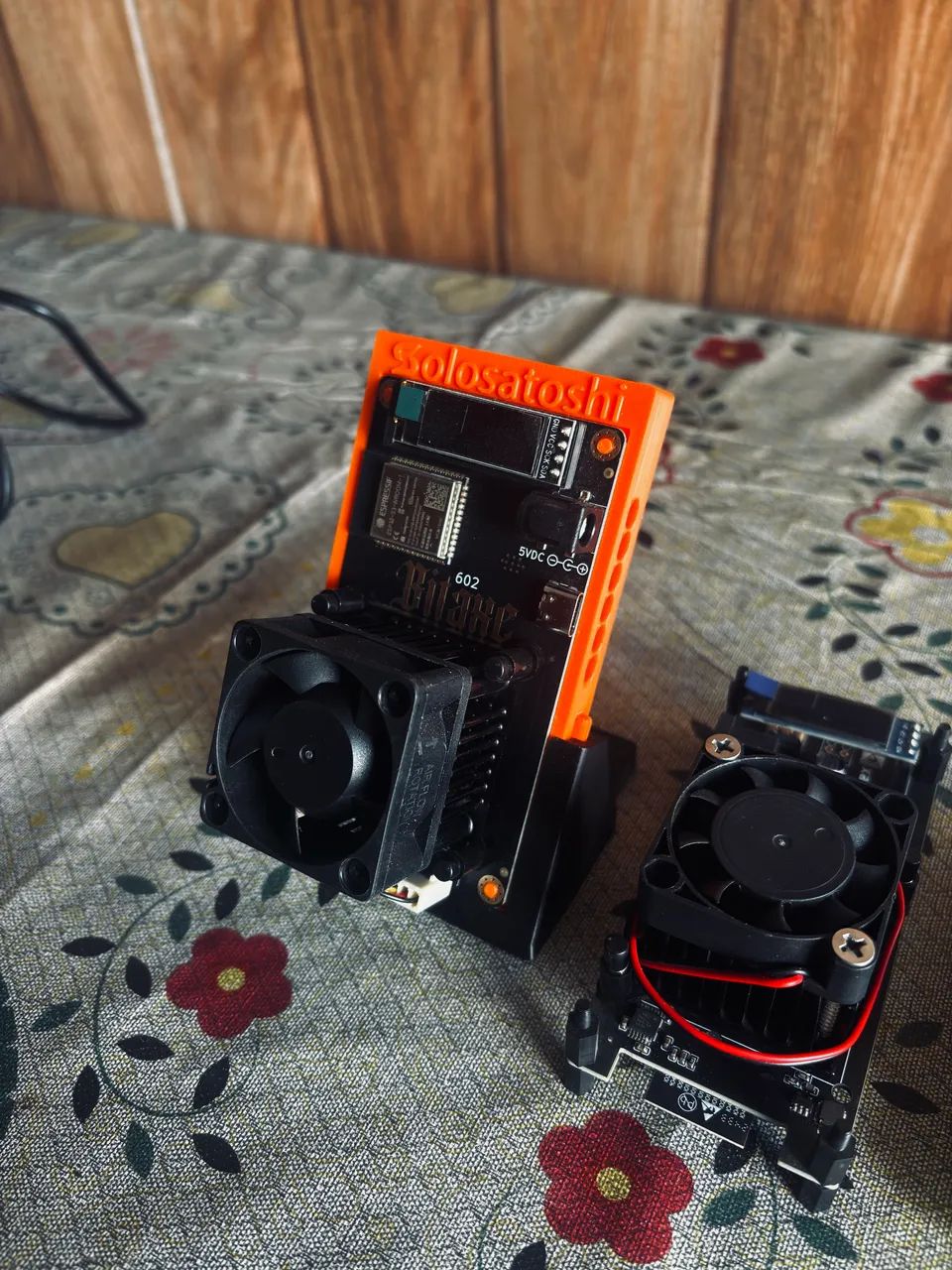 3 mineradoras de bitcoin - Foto 3