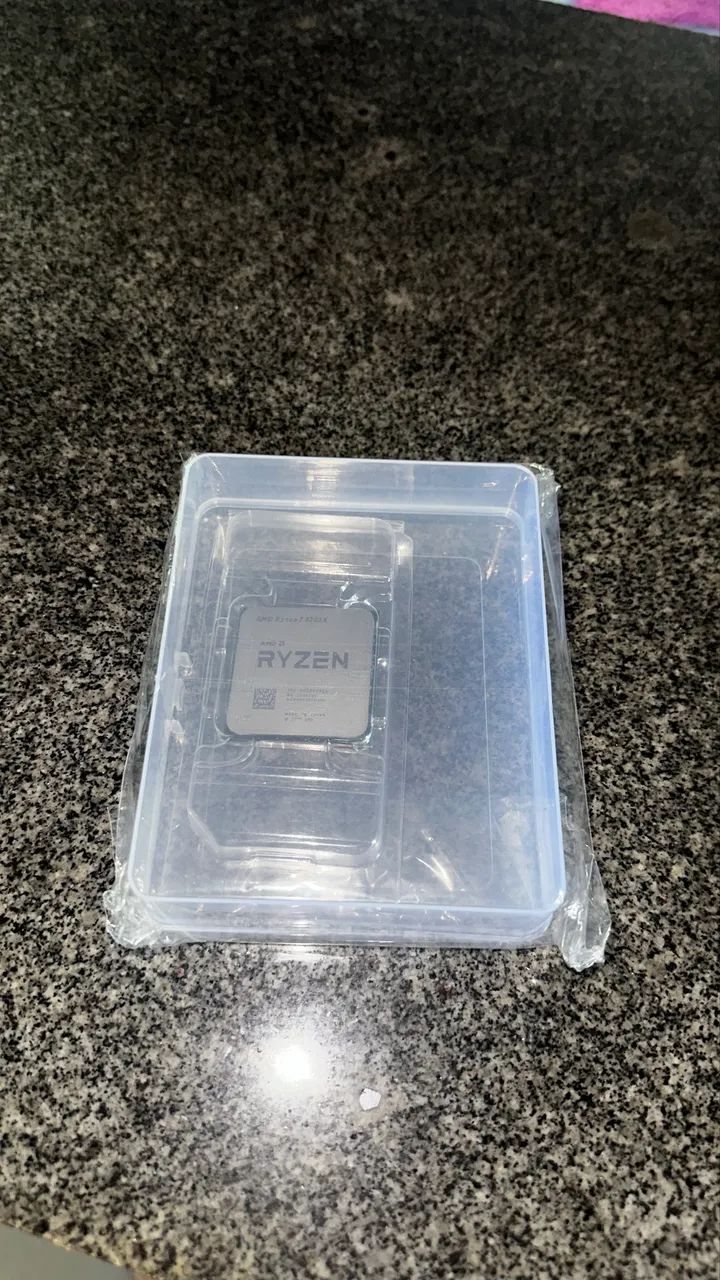 Ryzen 7 5700x 1 mês de uso 