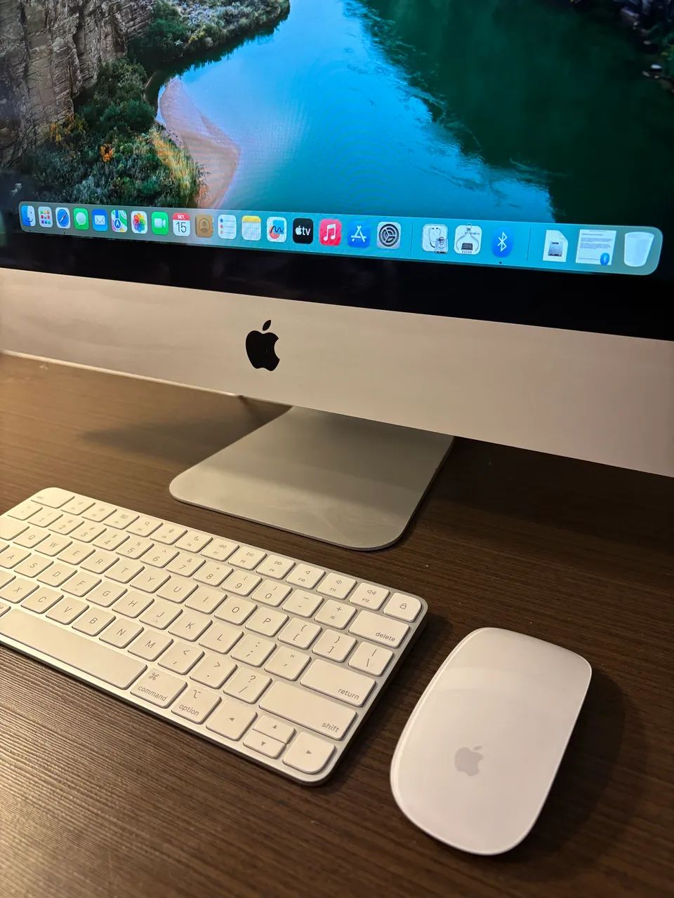 iMac 21.5 Core i5 Ssd 500gb 16gb Ram - Computadores e Desktops
