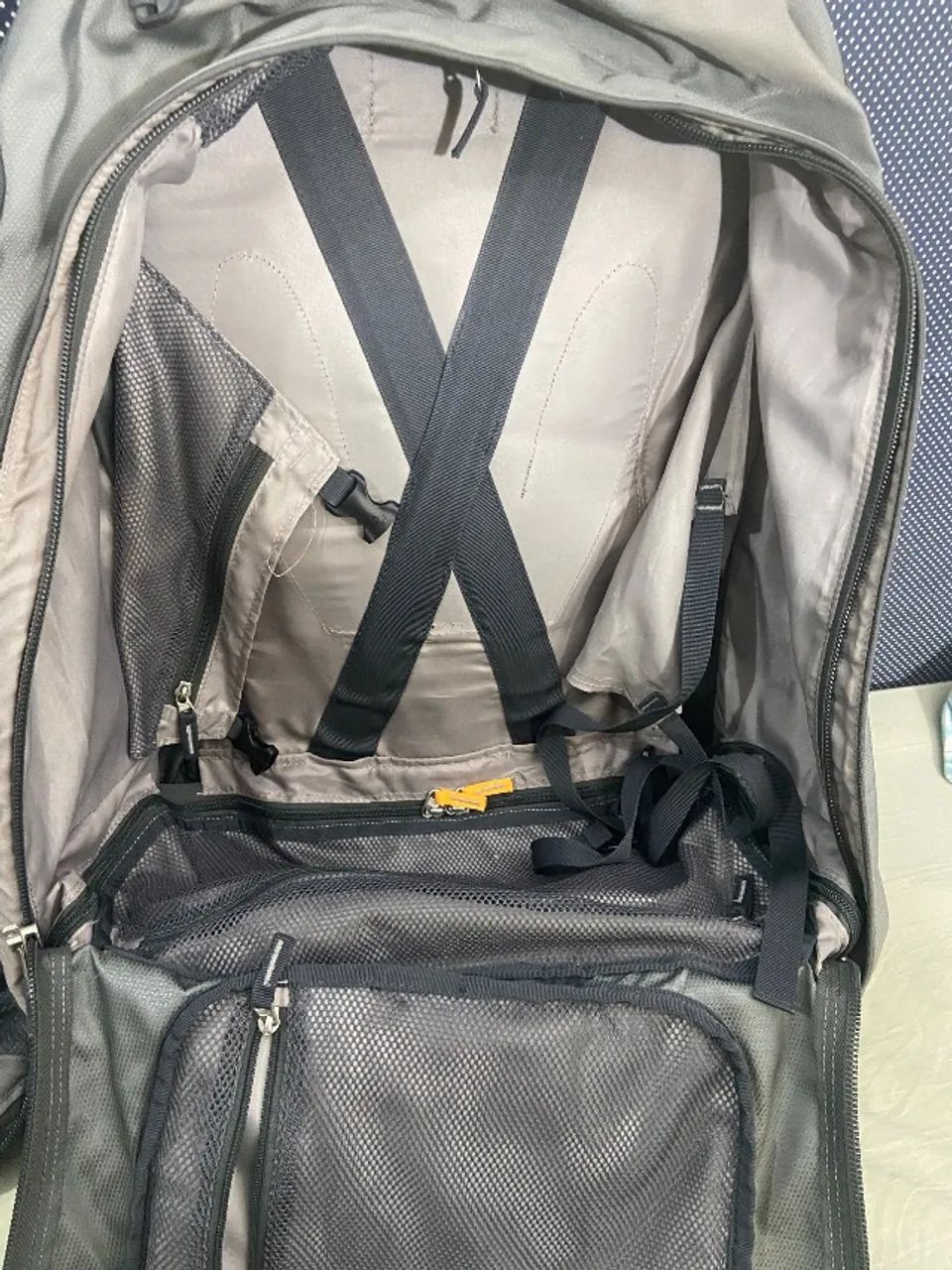 Mochila Deuter 70 + 10  - Foto 4