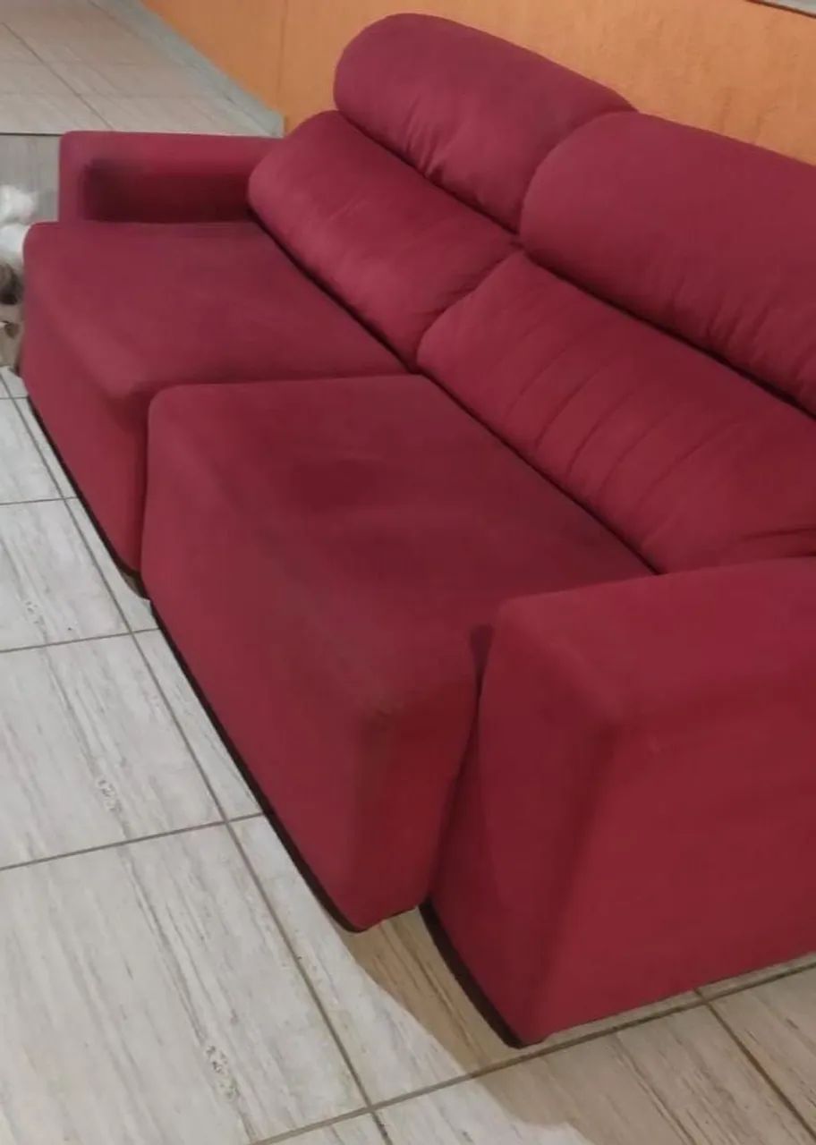 Sofá retrátil e reclinável vermelho 
