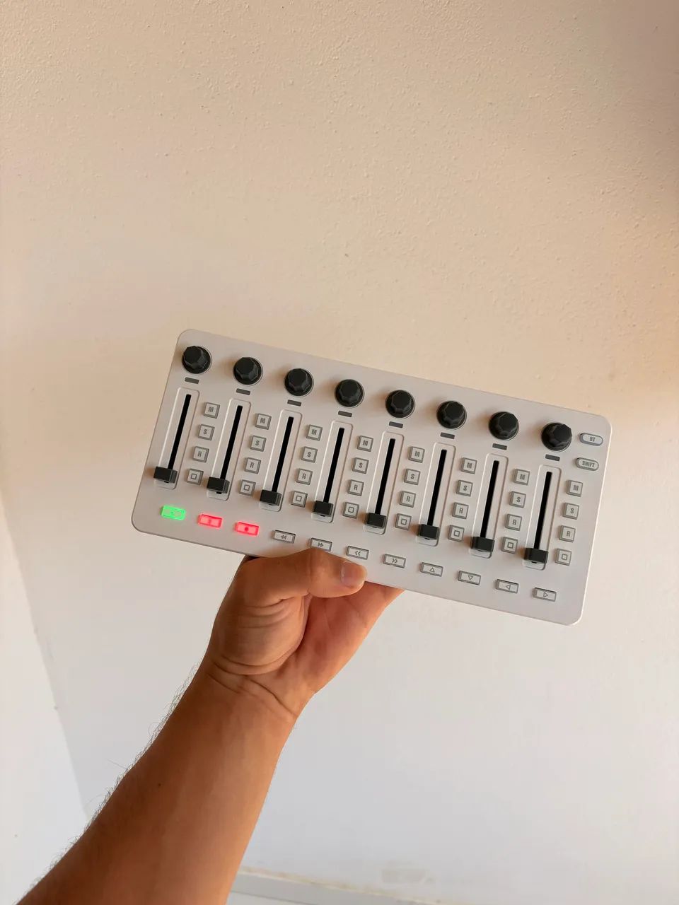 SMC-Mixer M-VAVE EM PERFEITO ESTADO DE CONSERVAÇÃO  - Foto 4