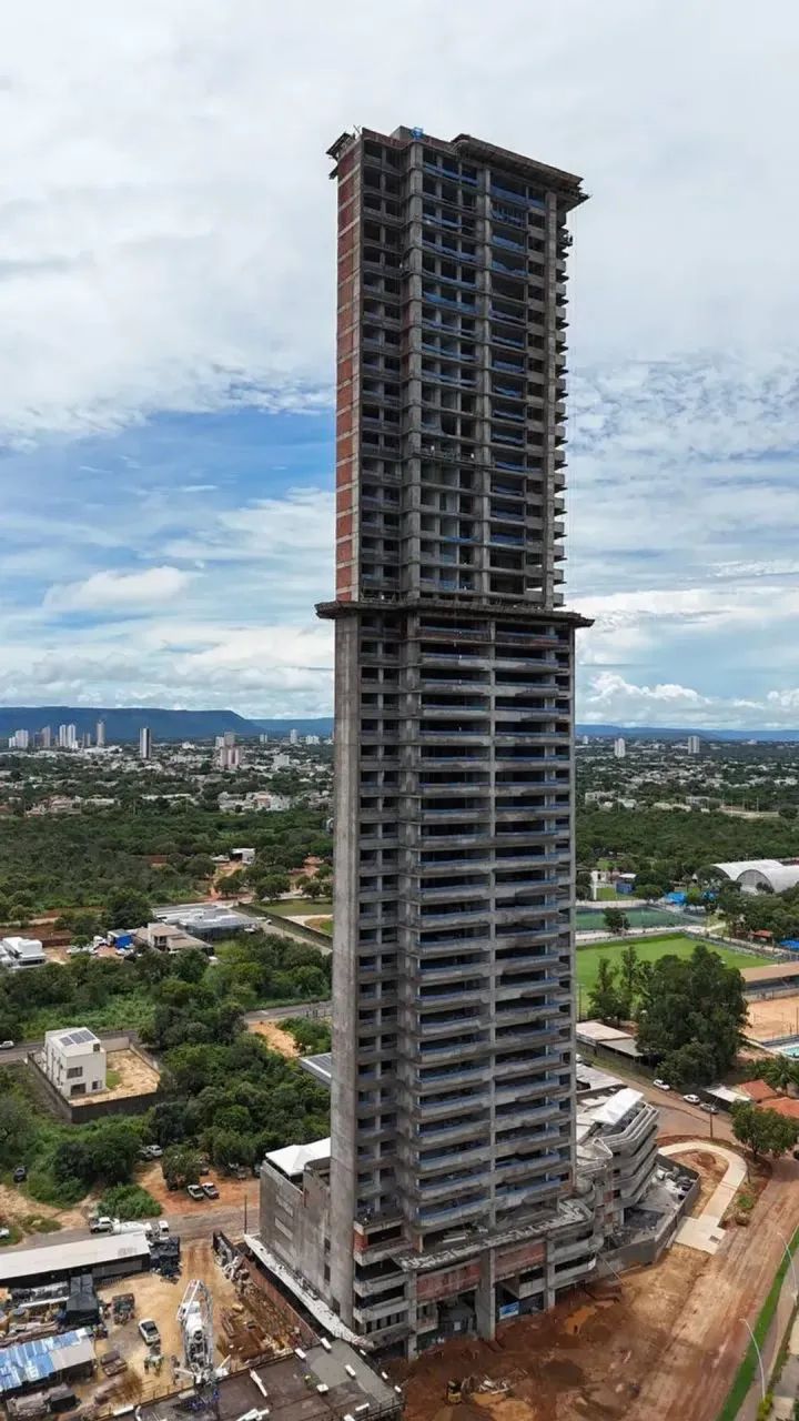 -  ÁGIO  RES. COMODORO  323m² -  FRENTE PARA O LAGO - - Foto 3
