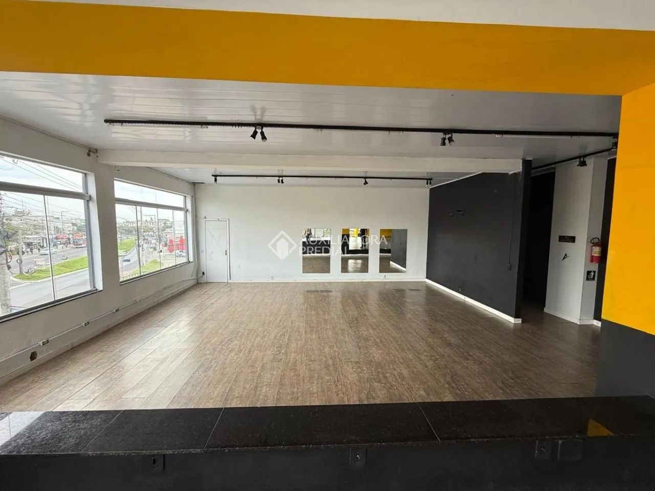 Sala comercial na Restinga - Foto 5