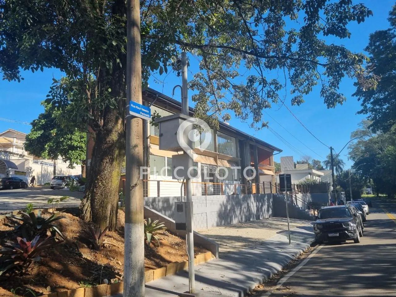 Salão para alugar em Campinas, Bairro das Palmeiras, com 202.22 m²