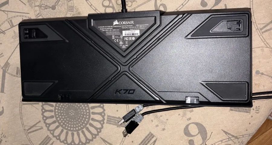 Teclado RGB Corsair K70 MK2 Low Profile - Foto 2