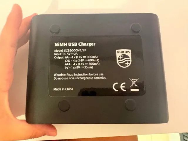 Carregador de Pilha Philips +4 Pilhas - Foto 2