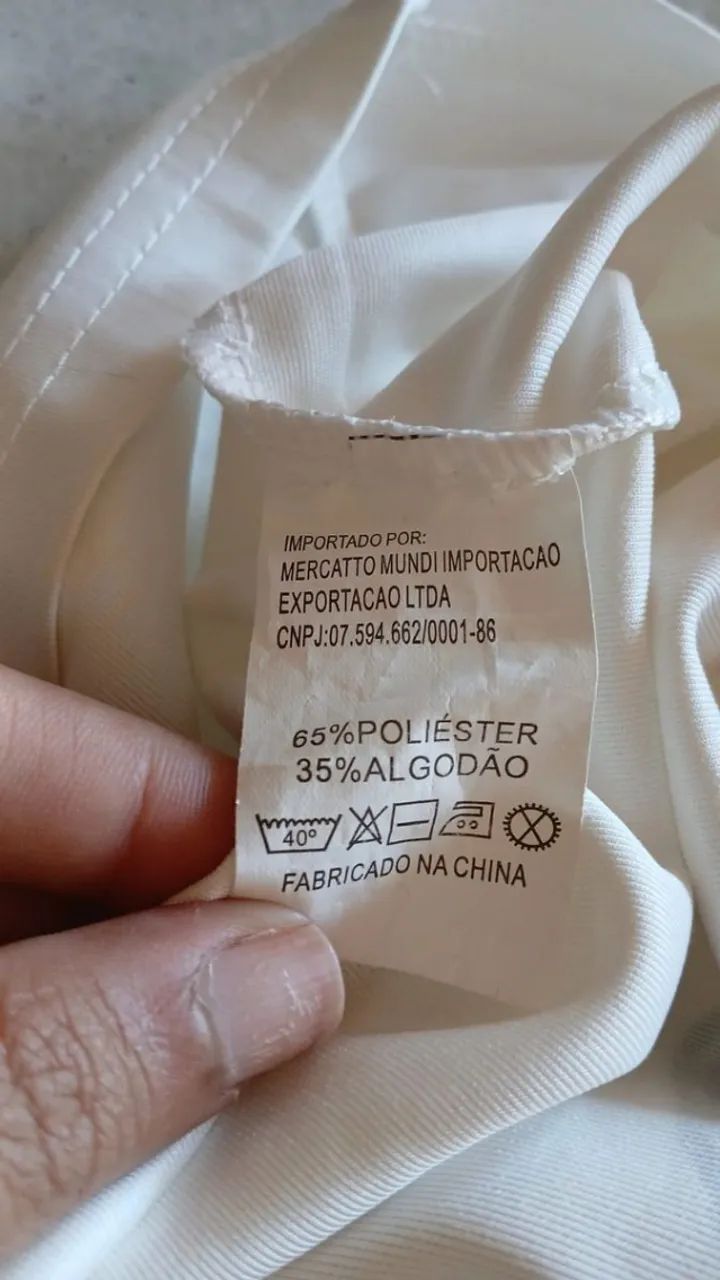 Vestido branco com aplicação em pedras - Foto 4