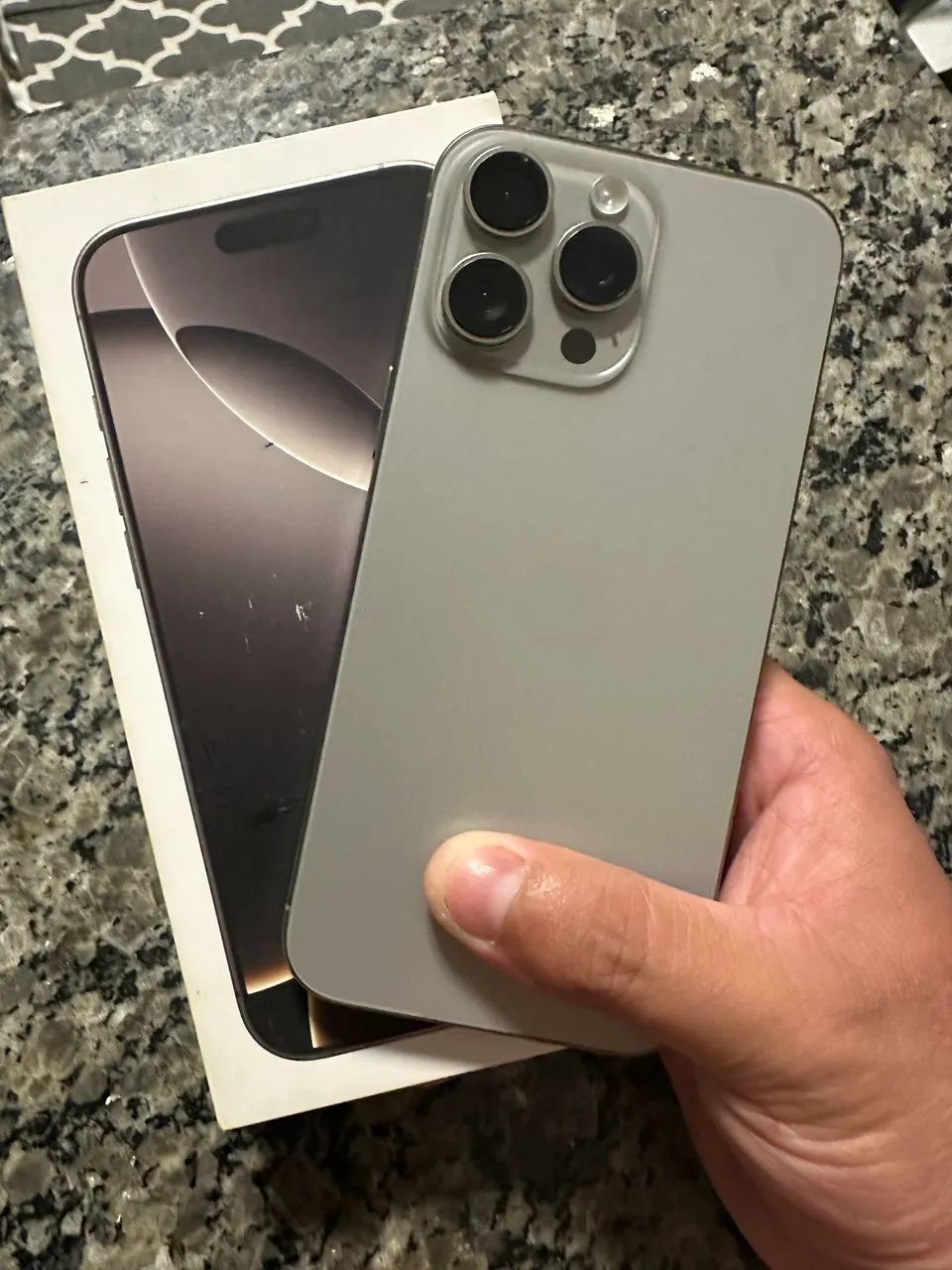 iPhone 16 pro Max  - Foto 3