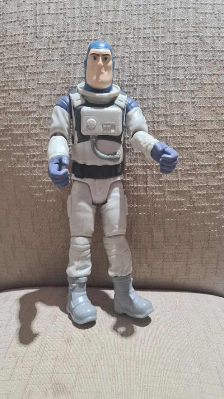 Boneco Buzz Lightyear  XL -01 oficial da Mattel -colecionavel - Foto 3