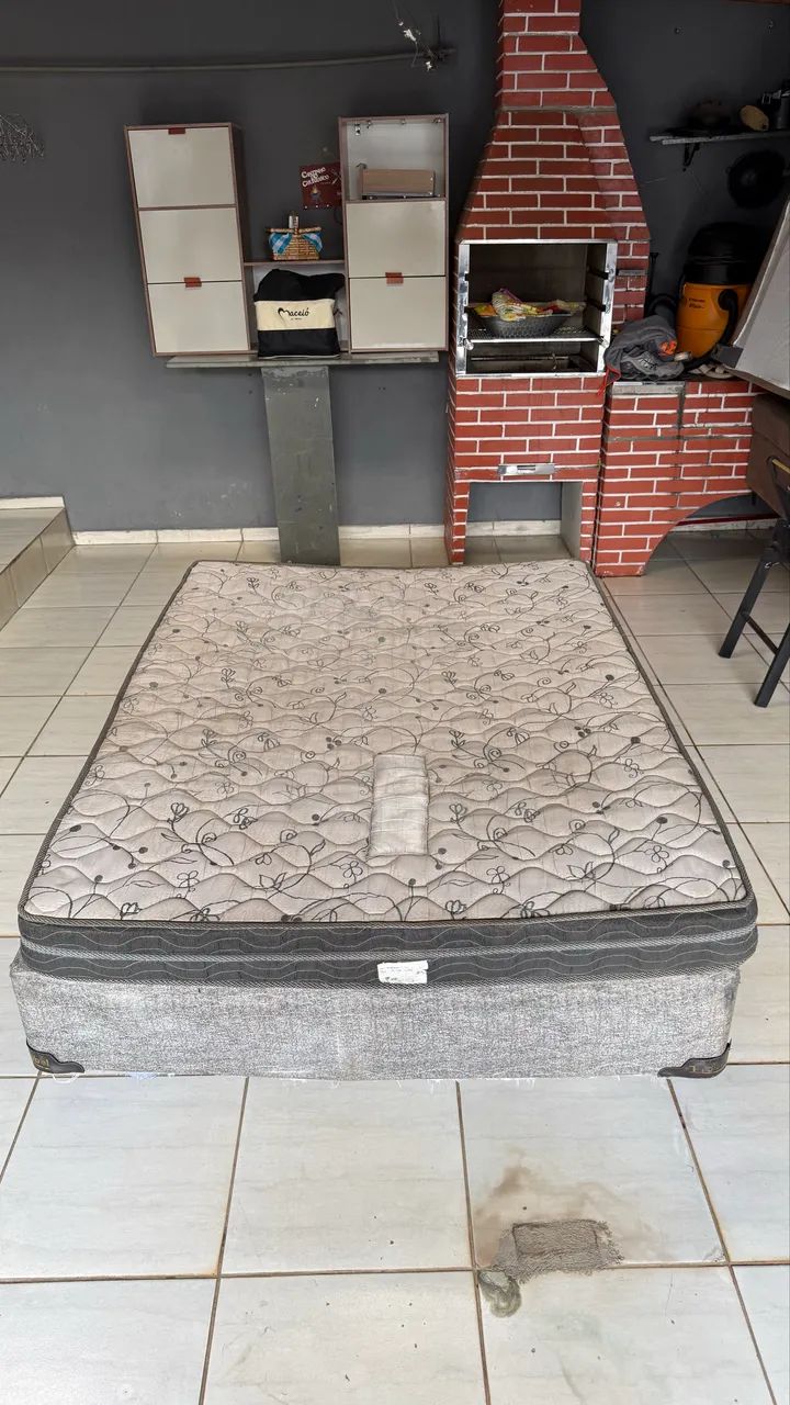 Cama de Casal com Colchão