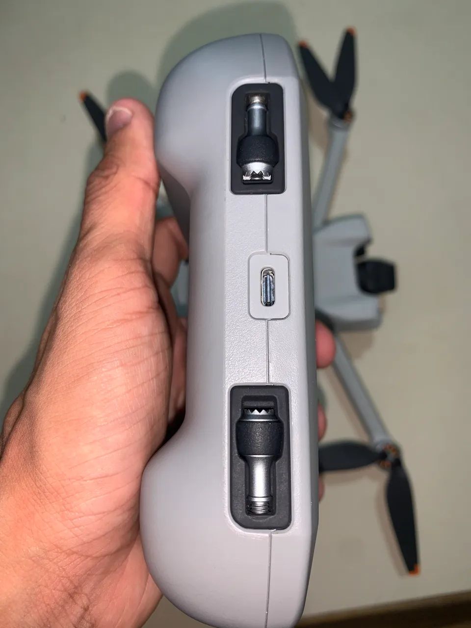Controle DJI MINI 3 - zerado pouco usado  - Foto 3