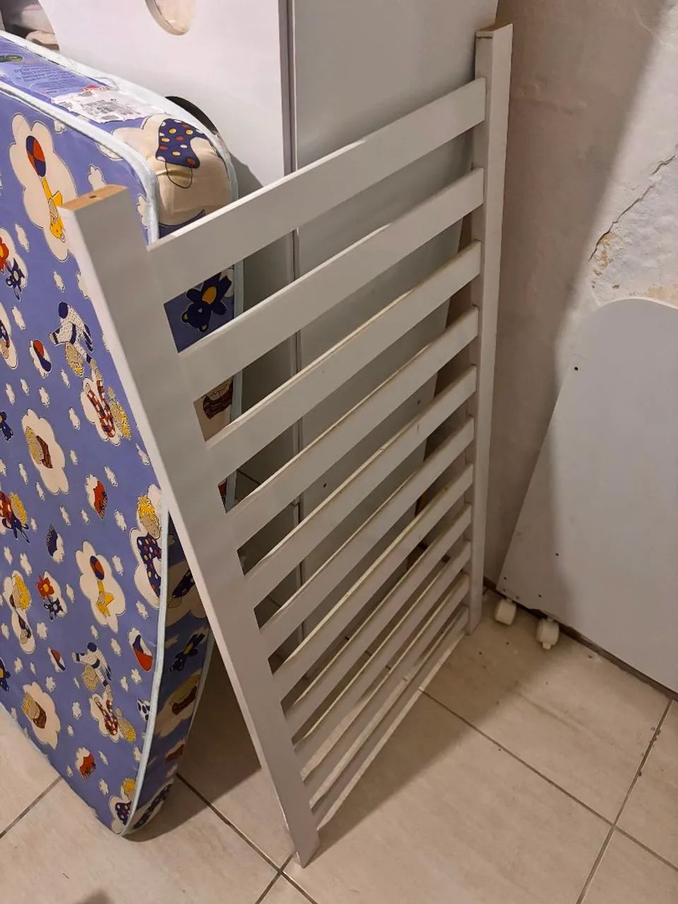 Kit guarda-roupa, berço, e colchão  - Foto 5
