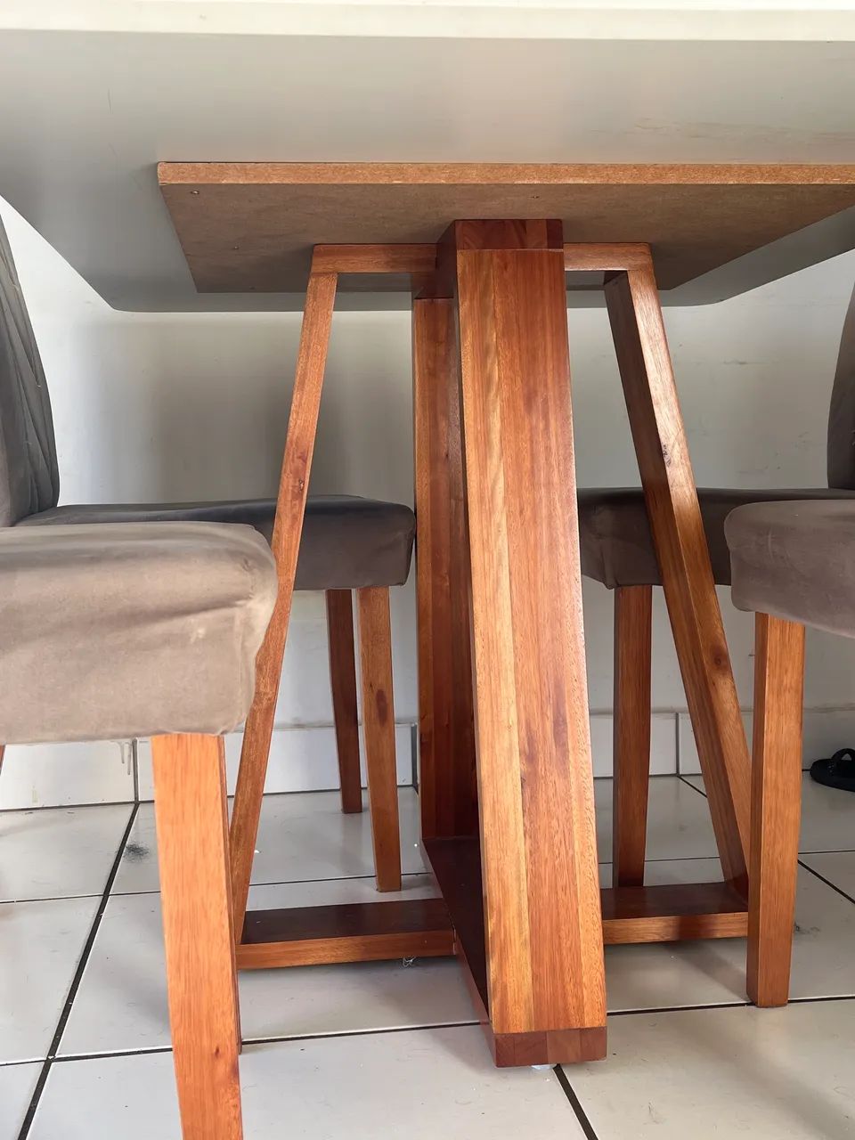 Mesa de 4 lugares com Tampo de Vidro - Foto 4