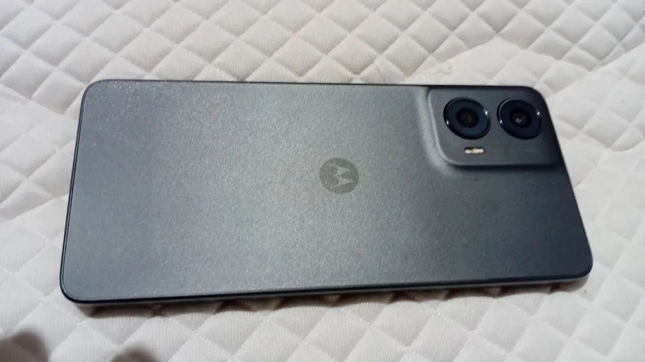 Moto g24 com com caixa nota fiscal e carregador  - Foto 3