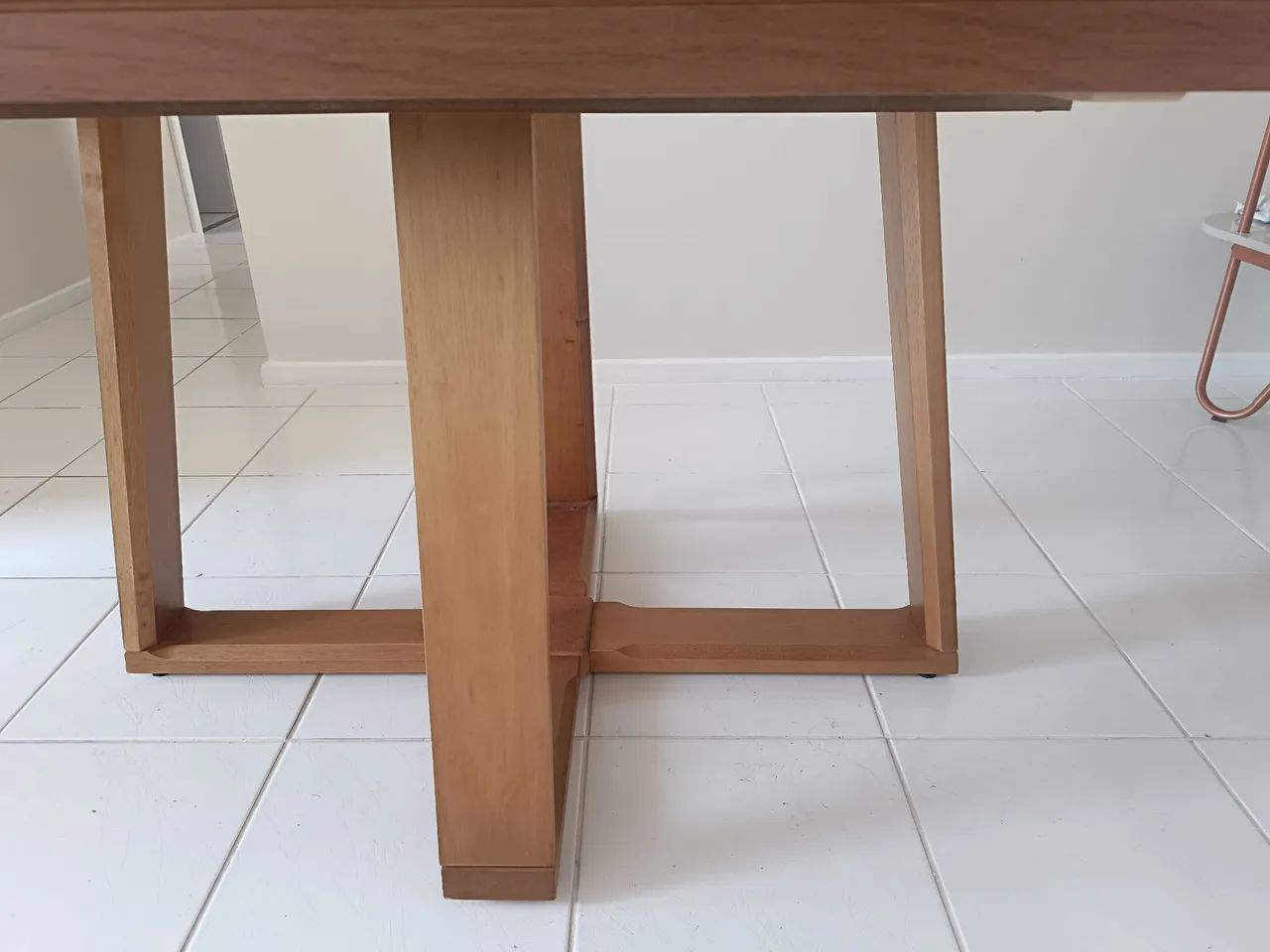 Mesa de 4 ou 6 lugares retrátil perfeito estado  - Foto 2
