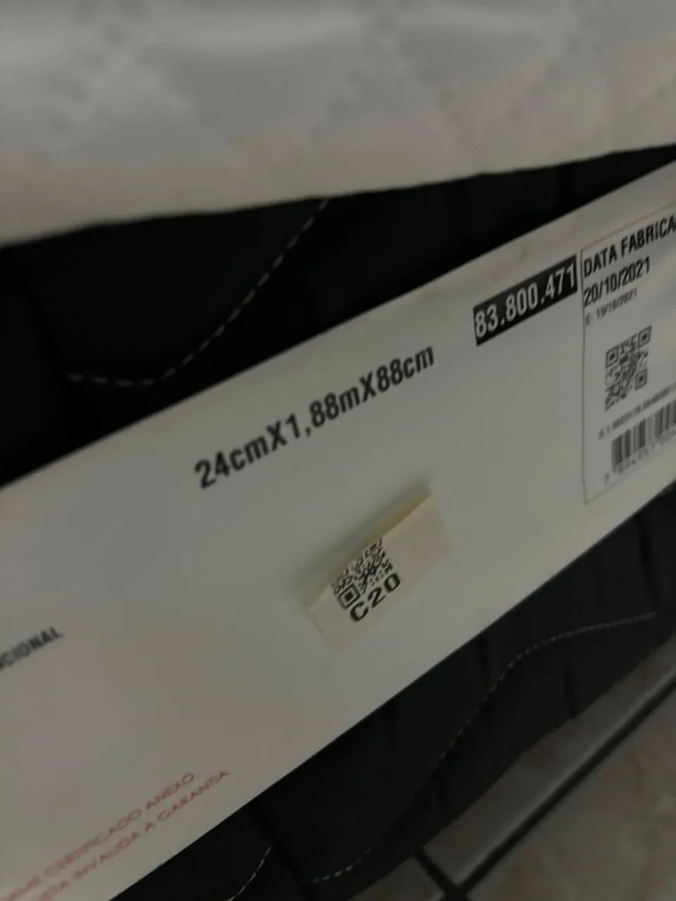 Box de solteiro + colchão + roupas de cama - Foto 4