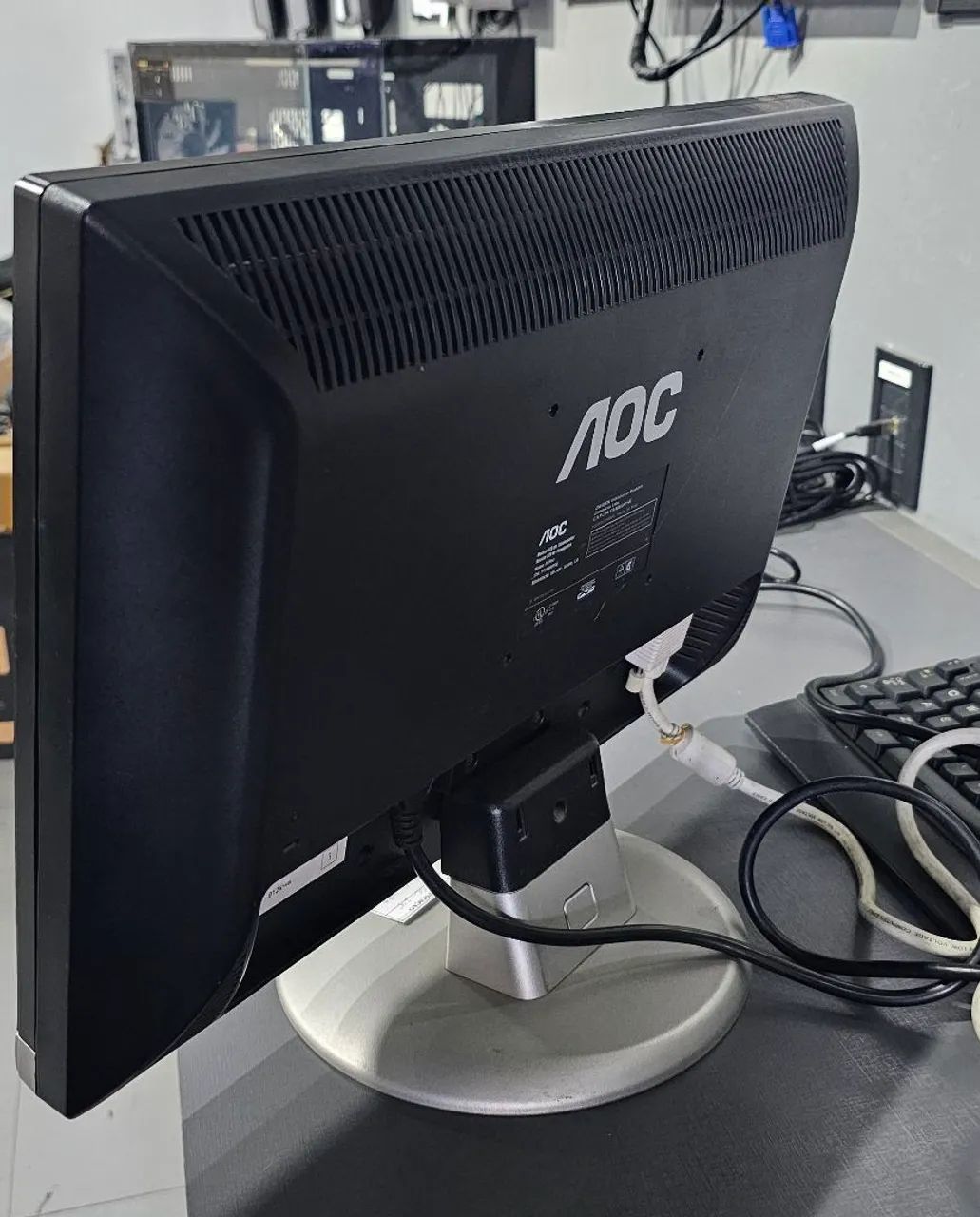 Monitor 19 polegadas AOC usado para bancada - Foto 4
