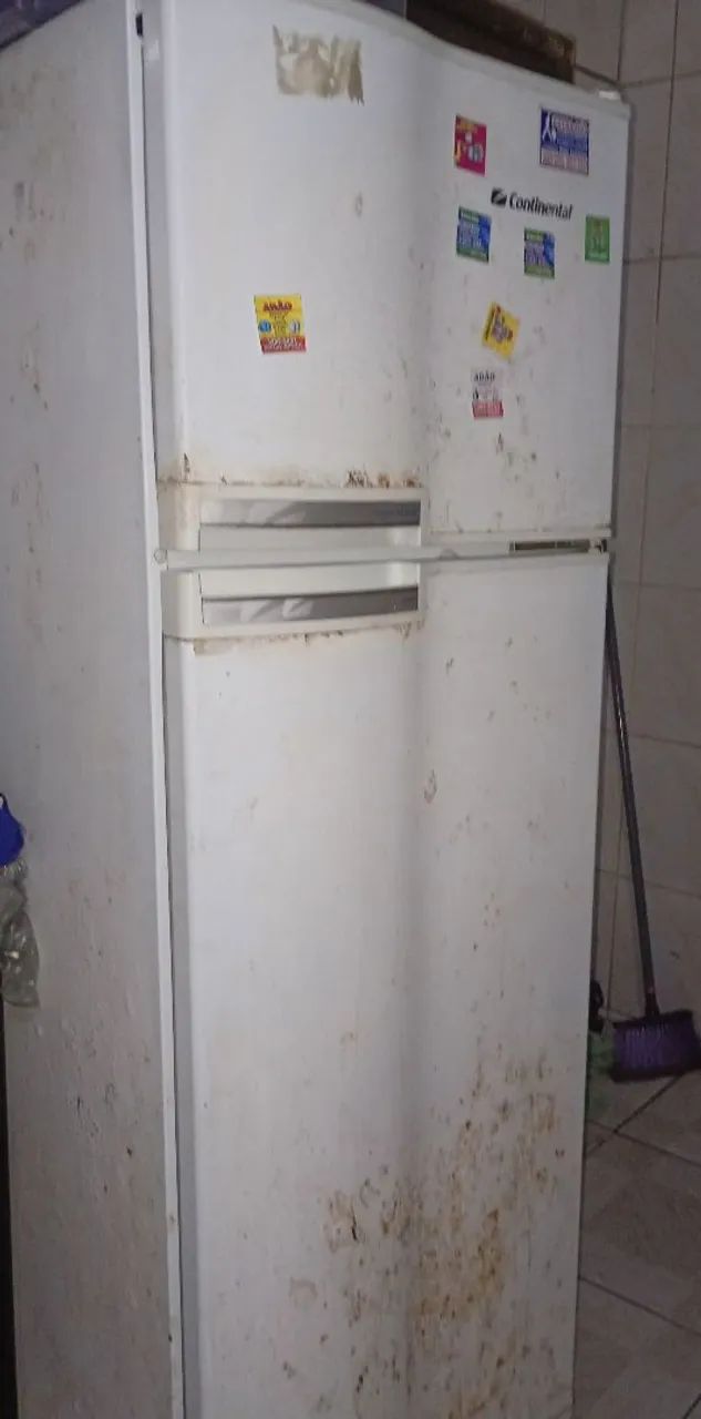 Geladeira 150 reais