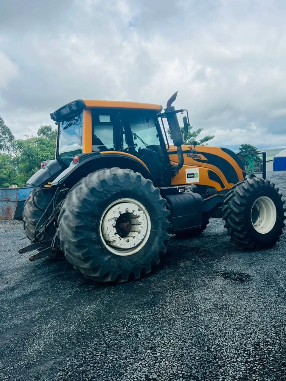 Trator Valtra BH224 HT - Foto 3