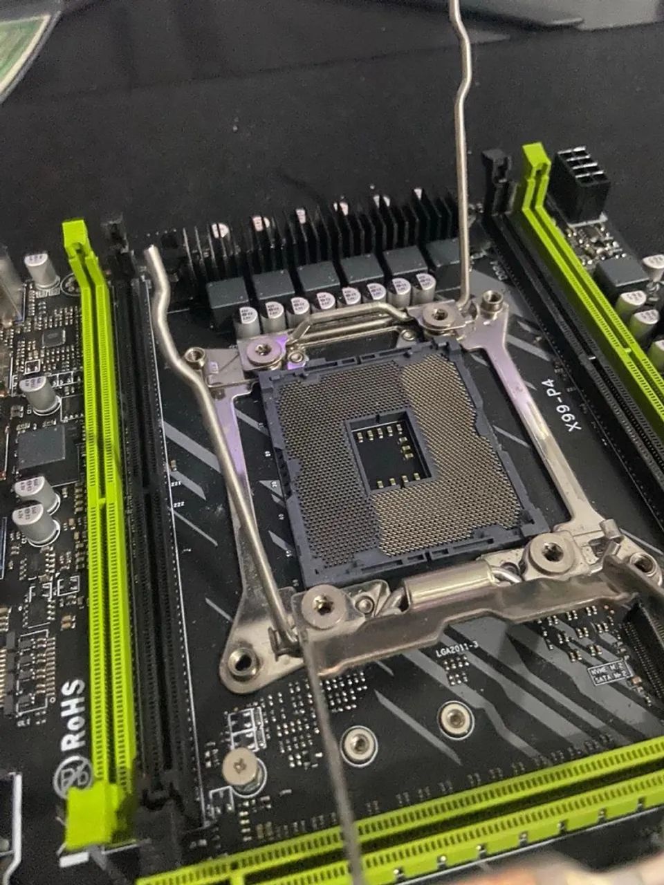 KIT X99 P4 + XEON E5 2680V3  - Foto 2