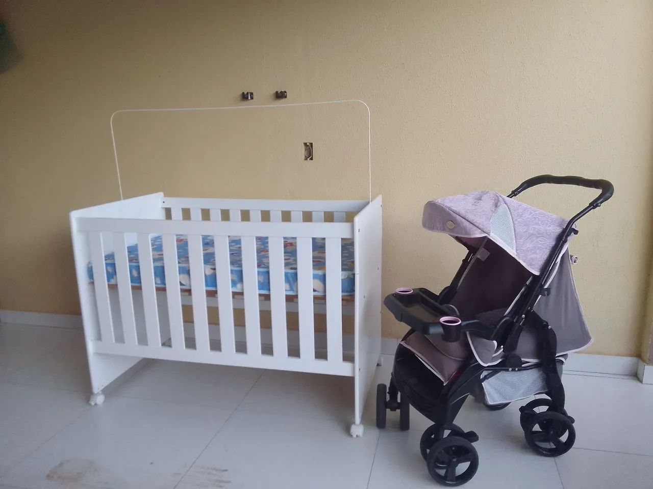 Berço completo e carrinho de bebê  - Foto 3