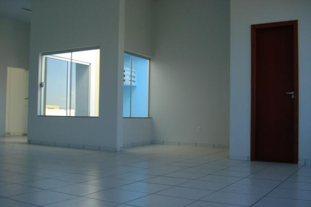 Alugo prédio comercial no centro de Tangará da Serra MT - Foto 2