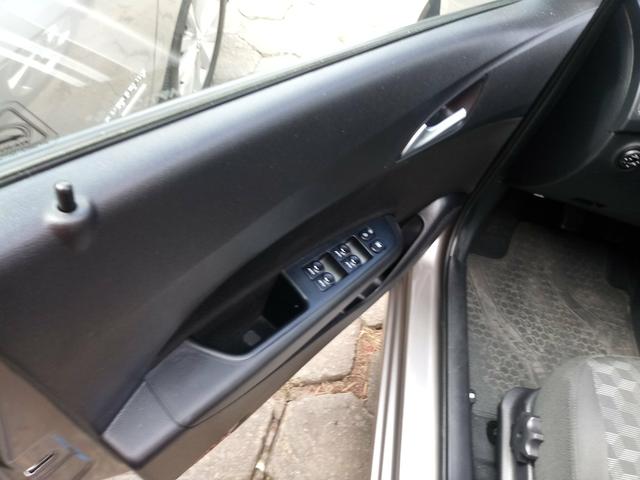 Hb20 sem detalhes carro muito novo revusao em dia e chave reserva - Foto 9