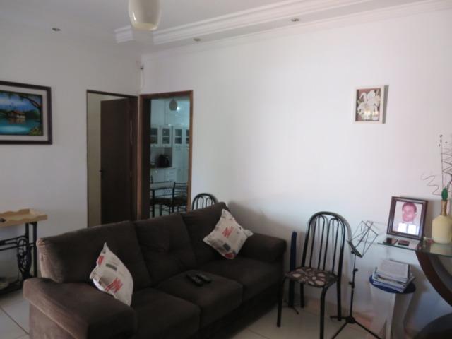 Vendo casa 3 quartos, uma suíte com churrasqueira. Estudo troca apartamento 3 quartos - Foto 5