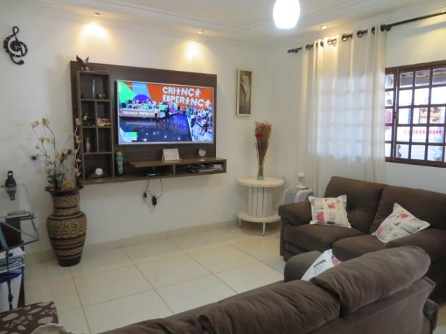 Vendo casa 3 quartos, uma suíte com churrasqueira. Estudo troca apartamento 3 quartos - Foto 17