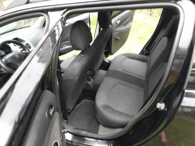 Peugeot 207 1.4 xr passion 8v flex 2012 - Foto 8