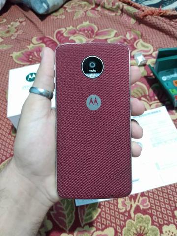 Moto z play