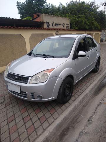 Ford Fiesta 1.6 SEM ENTRADA