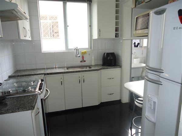 Ótimo Apartamento 3 quartos, prédio revestido, elevador,2 vagas - B.Buritis - Foto 15
