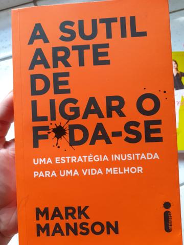 Livro: A sutil arte de ligar o foda-se