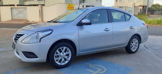 Nissan versa 1.6 sv 2017 - Foto 2