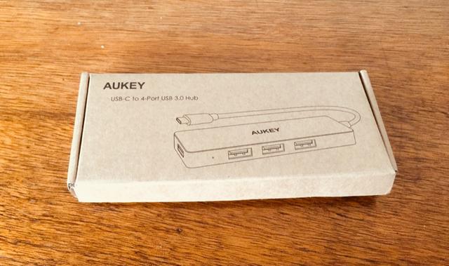 Adaptador Hub USB-C Aukey CB-C64 MacBook Pro - 4 portas USB 3.0 - Foto 4