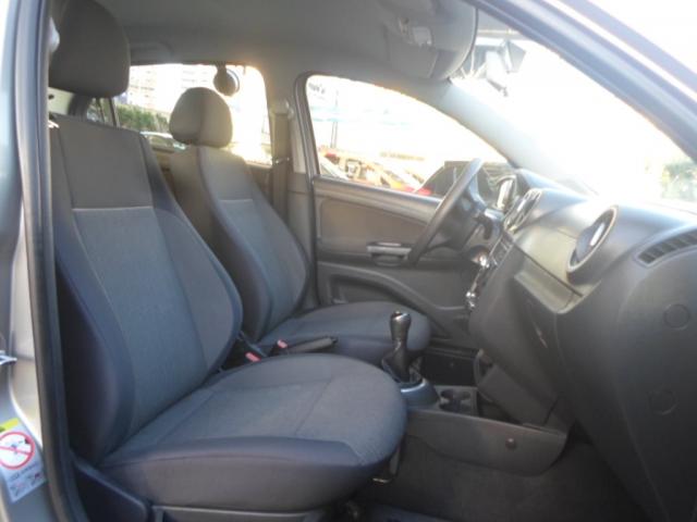 VOLKSWAGEN VOYAGE 2013/2014 1.0 MI 8V FLEX 4P MANUAL - Foto 7