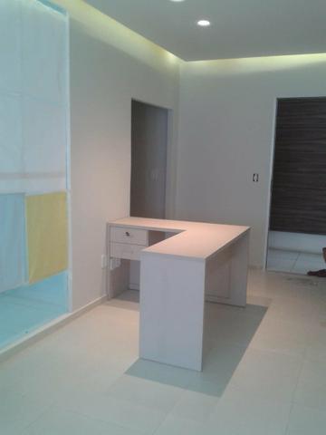 Mesa em L para escritório