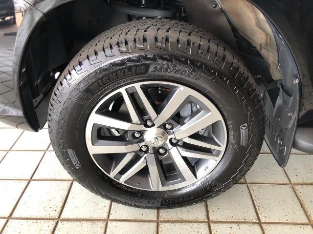 ToYotA HiLuX SRX 2.8-L_AUT._4x4_ExtrANovA_LacradAOriginaL_RevisadA_ - Foto 12