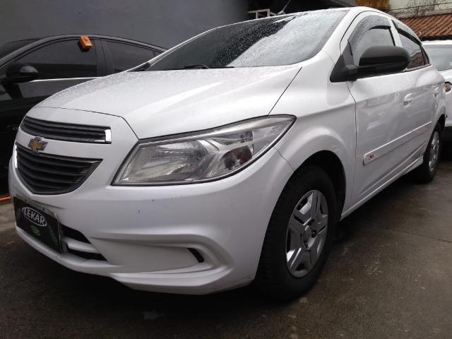 Gm -Onix LT B.Couro+multimidia+GNV Financiamos Sem Comprovação de Renda - Foto 2