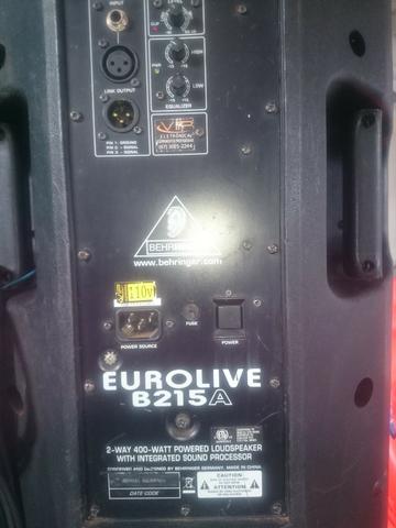 Caixa Ative behringer B215A