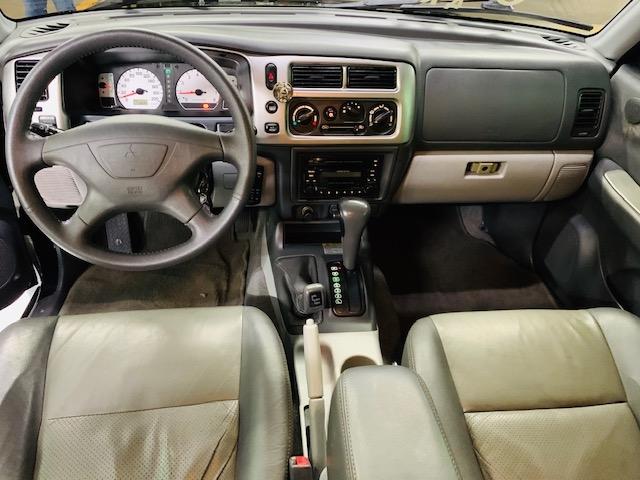 Mitsubishi Pajero sport 3.0 hpe 4x4 v6 24v gasolina 4p automático - Foto 6