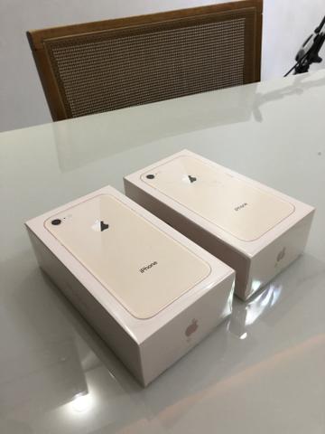 IPhone 8 64gb normal dourado novo - Foto 3