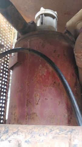 Compressor de Ar Parafuso Atlas copco motor scania 112 poço artesiano - Foto 4