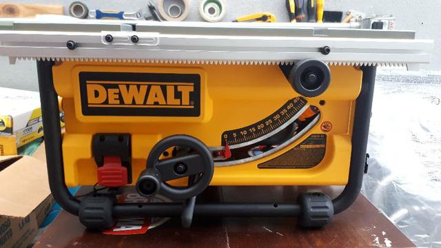 Serra Circular de Bancada Dewalt DW745