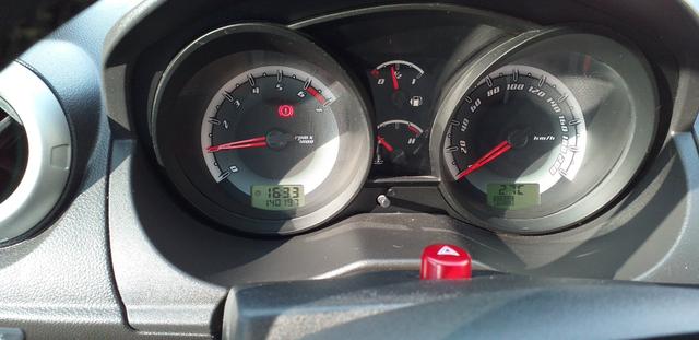 Ford fiesta sedan - Foto 7
